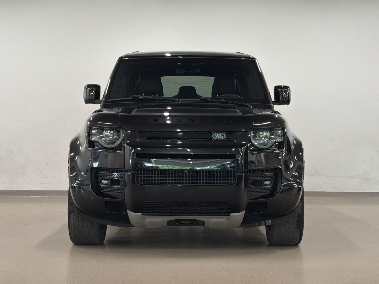 2023 Land Rover Defender 110 P400 X-10