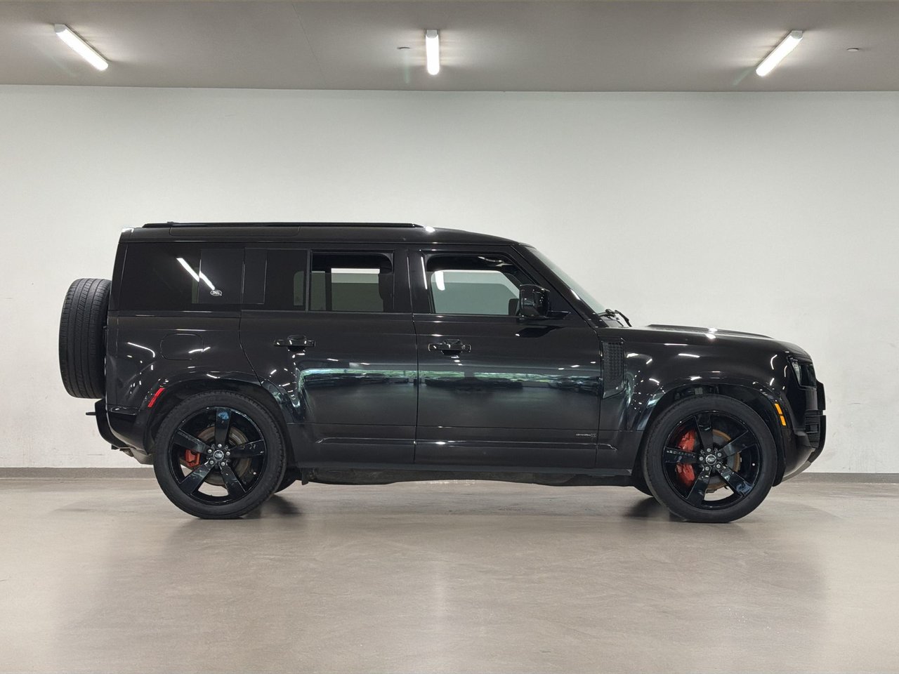 2023 Land Rover Defender 110 P400 X-12