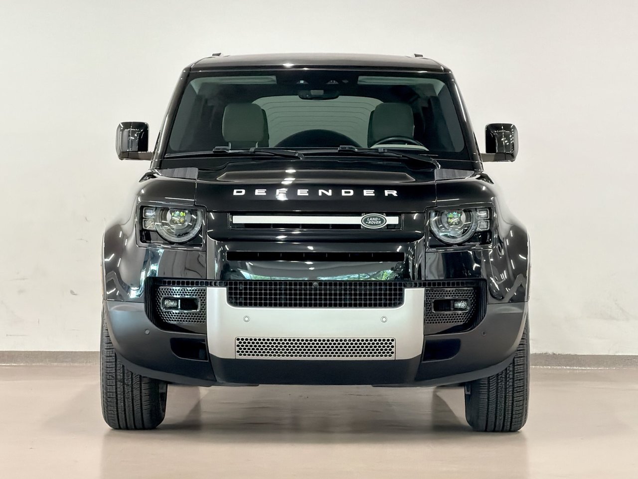2023 Land Rover Defender 110 P300 S-11