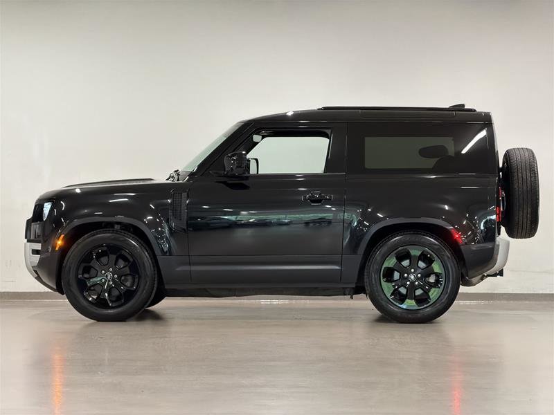 Land Rover Defender 90 P300 S 2023-3