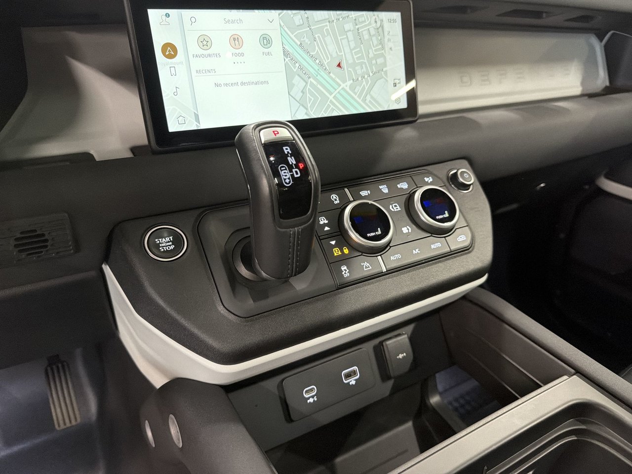 2023 Land Rover Defender 90 P300 S-20