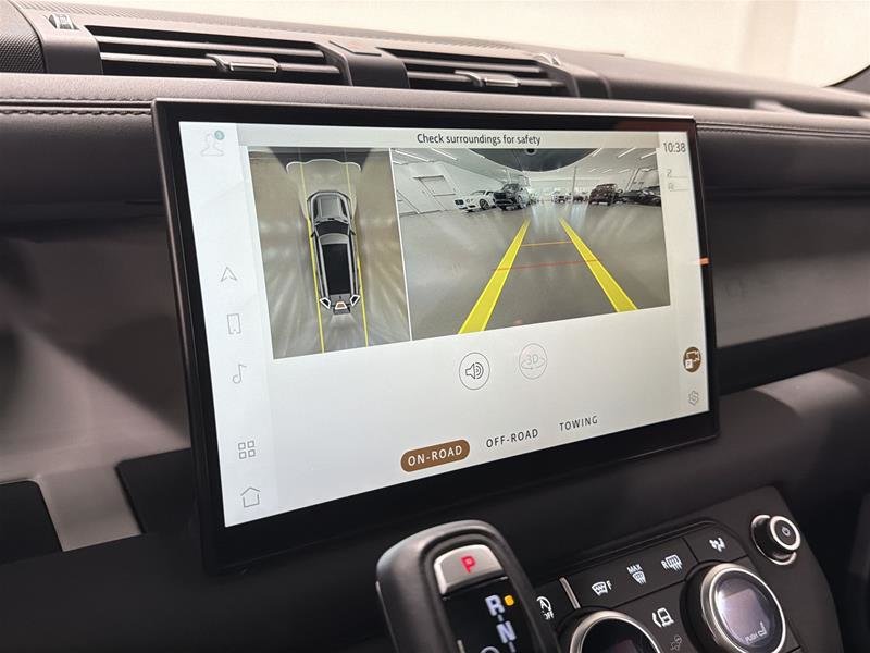 Land Rover Defender 130 P400 X-Dynamic SE (2) 2023-12