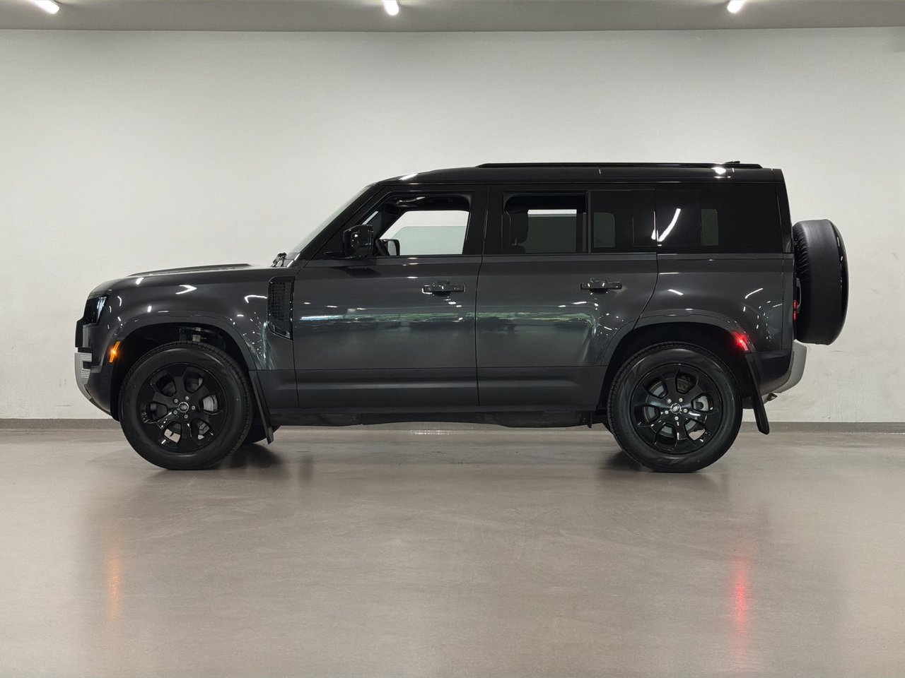 Land Rover Defender 110 P300 S 2025-14