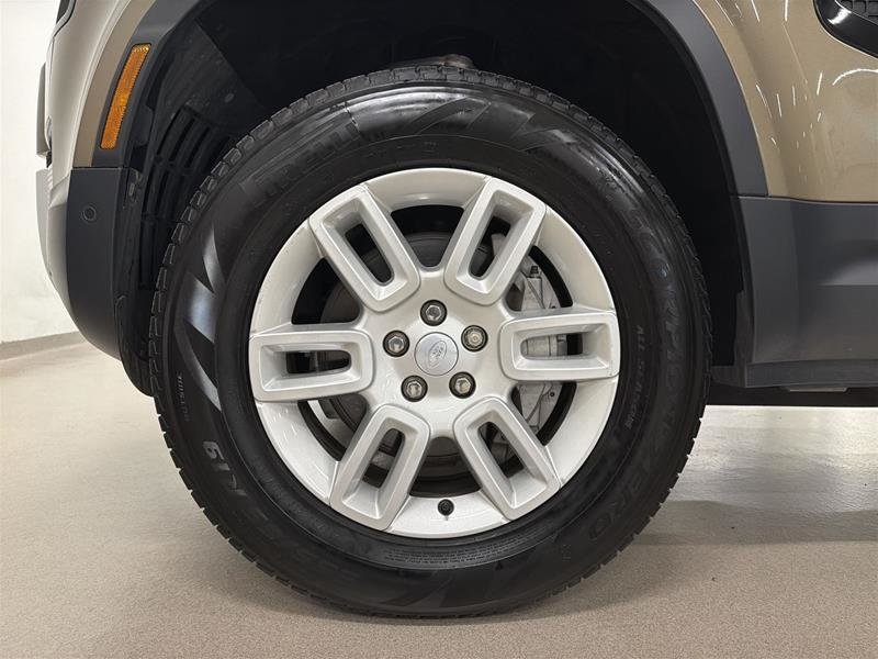 Land Rover Defender 110 P300 S 2025-16