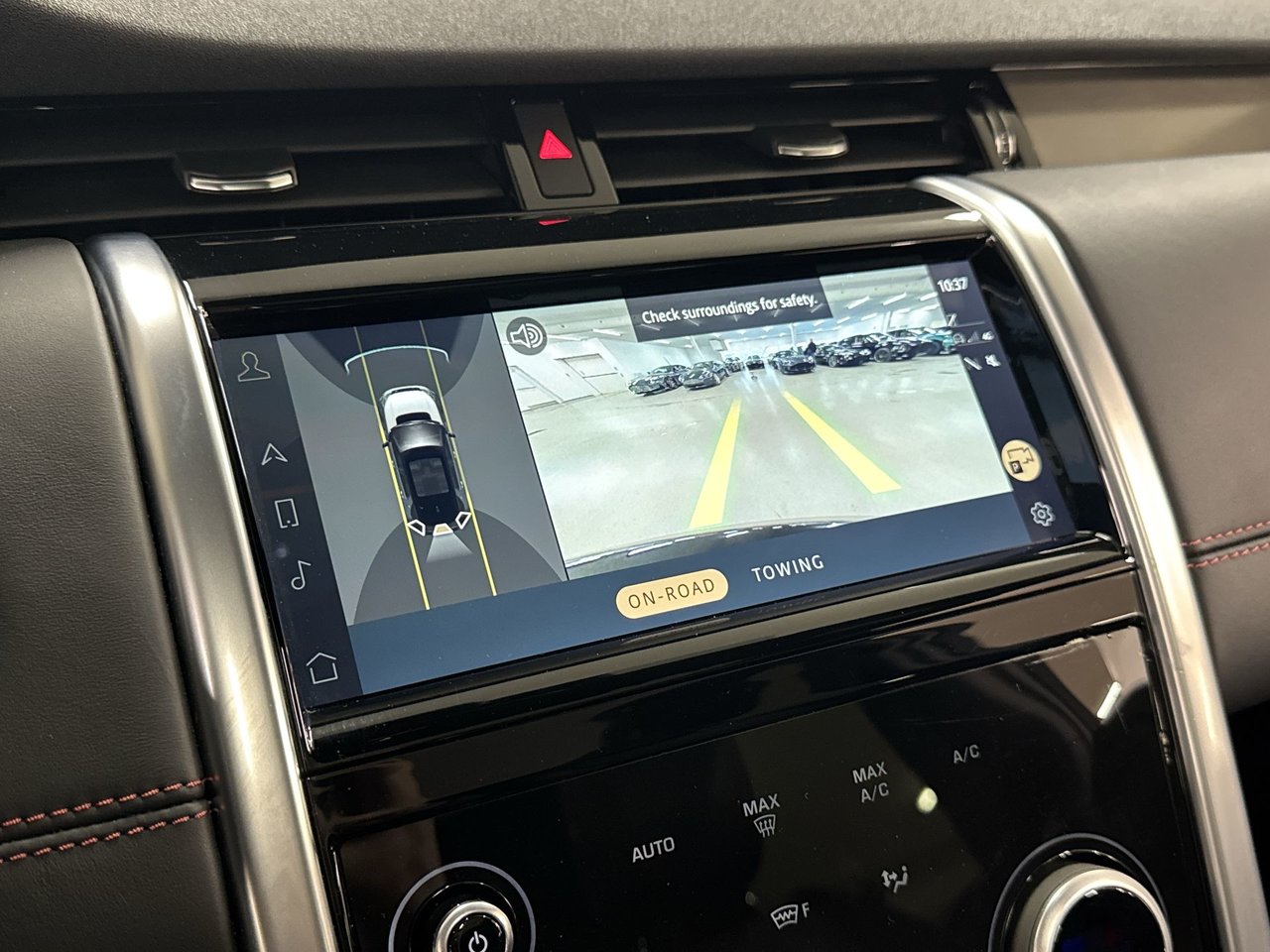 2023 Land Rover Discovery Sport 247hp R-Dynamic HSE-17