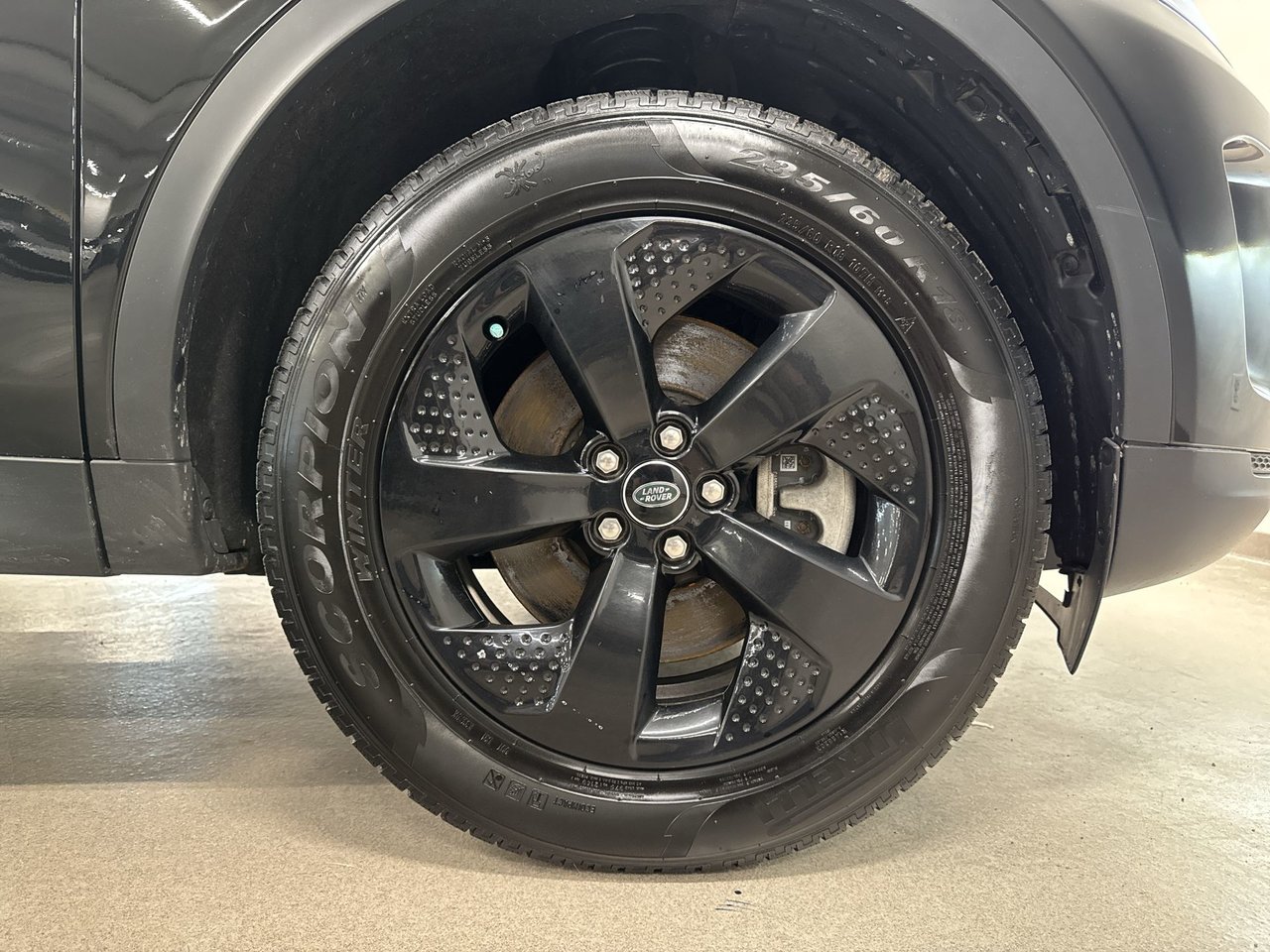 Land Rover Discovery sport 247hp SE 2023-26