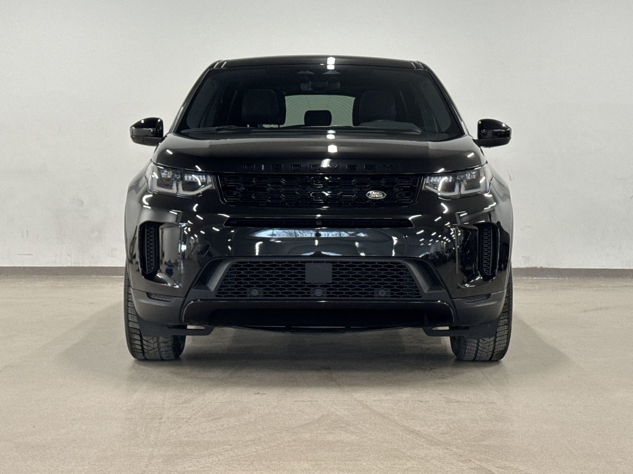 Land Rover Discovery sport 247hp SE 2023-9
