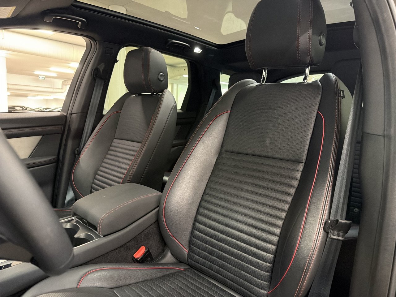 Land Rover Discovery Sport 247hp R-Dynamic S 2023-18