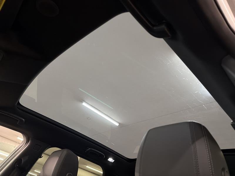 2024 Land Rover Discovery Sport P250 Dynamic SE-13