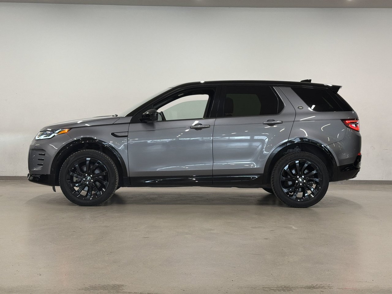 Land Rover Discovery Sport P250 Dynamic SE 2024-4