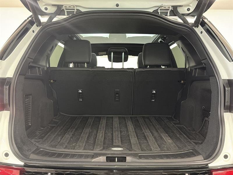 2024 Land Rover Discovery Sport P250 Dynamic SE-15