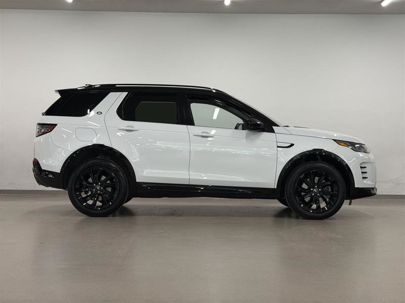 2024 Land Rover Discovery Sport P250 Dynamic SE-2