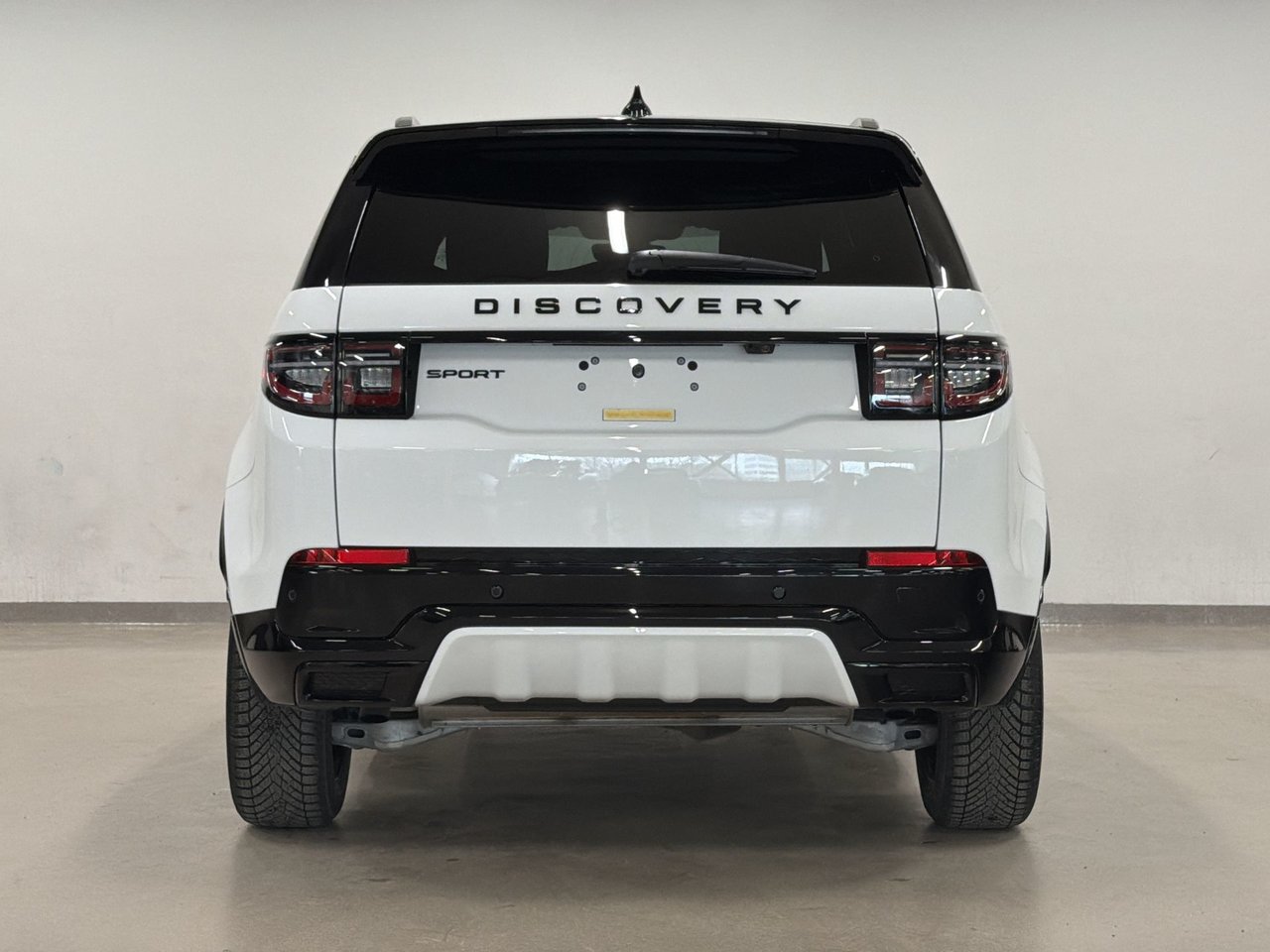 2025 Land Rover Discovery Sport Dynamic SE 4WD-16