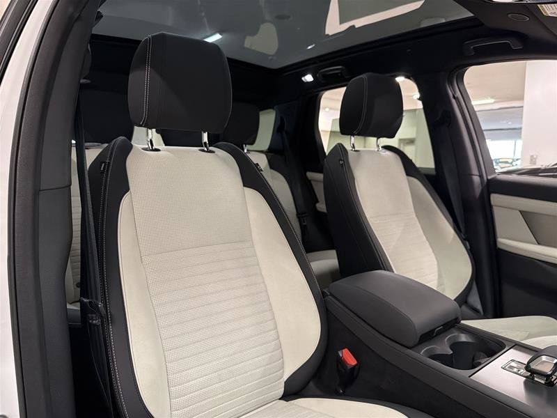 Land Rover Discovery Sport Dynamic SE 4WD 2025-16