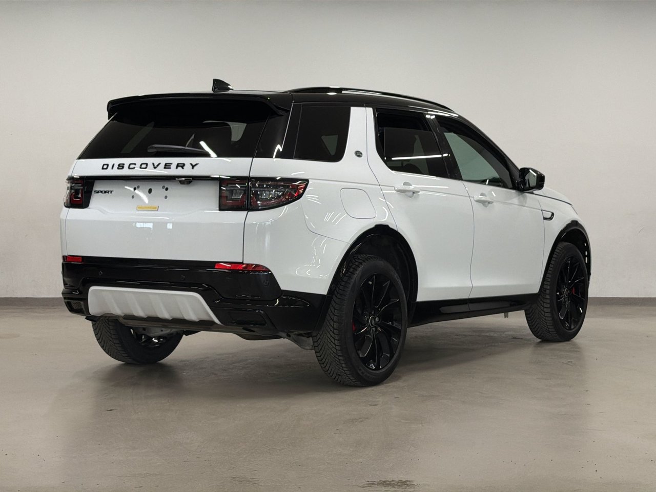 2025 Land Rover Discovery Sport Dynamic SE 4WD-9