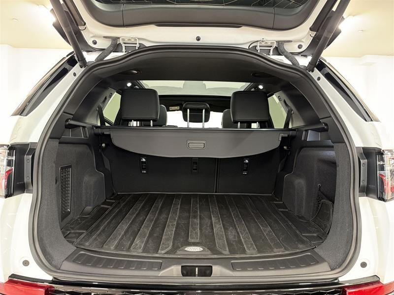2025 Land Rover Discovery Sport Dynamic SE 4WD-15