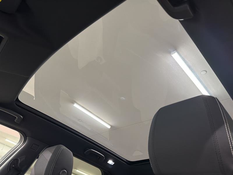 Land Rover Discovery Sport Dynamic SE 4WD 2025-12