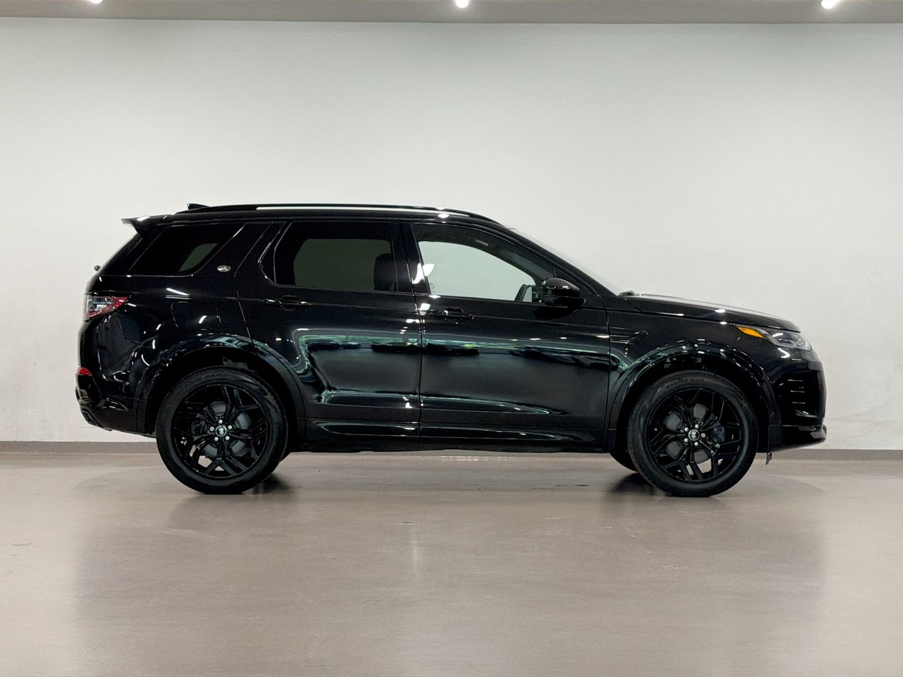 Land Rover Discovery Sport Landmark 4WD 2026-13