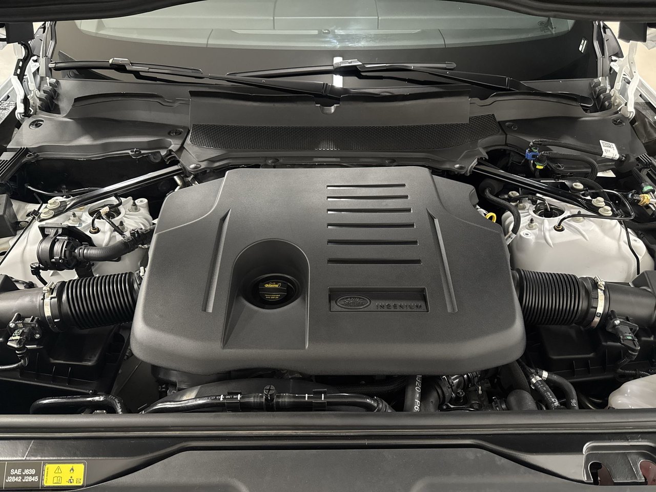 Land Rover Discovery P360 R-Dynamic S 2023-25