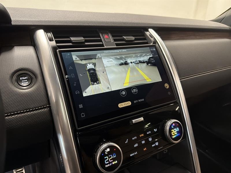 2025 Land Rover Discovery P300 Dynamic SE-9