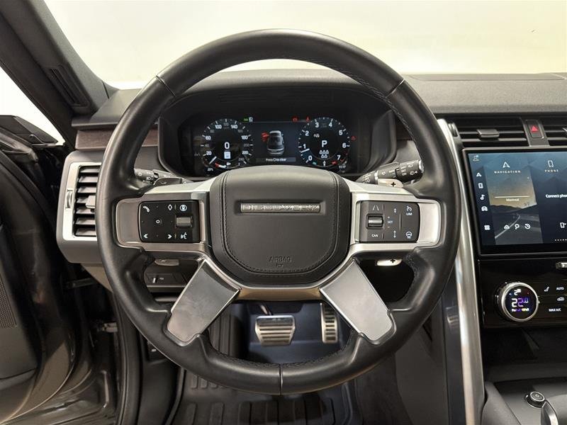 2025 Land Rover Discovery P300 Dynamic SE-11
