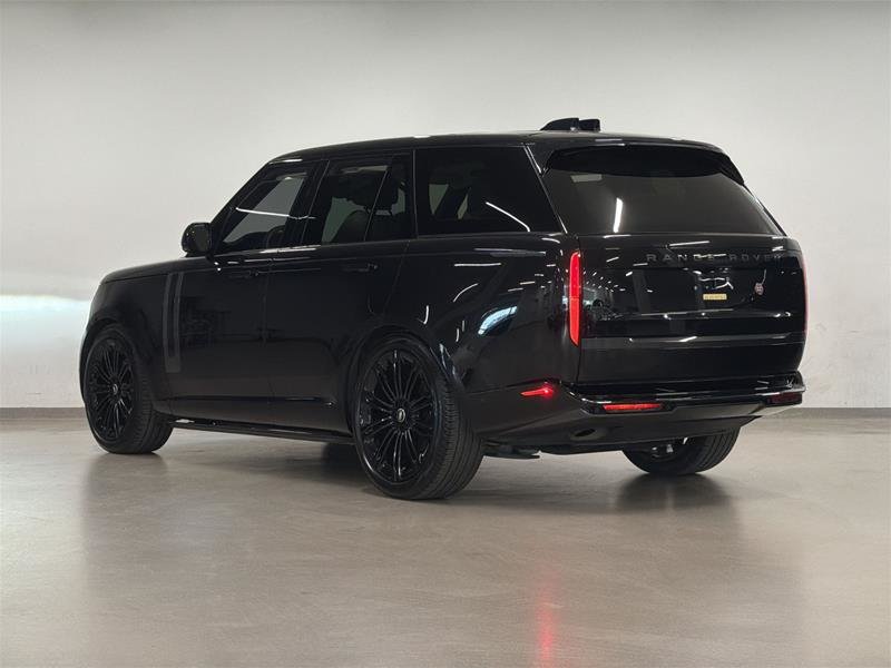2024 Land Rover New Range Rover P400 SE SWB-5