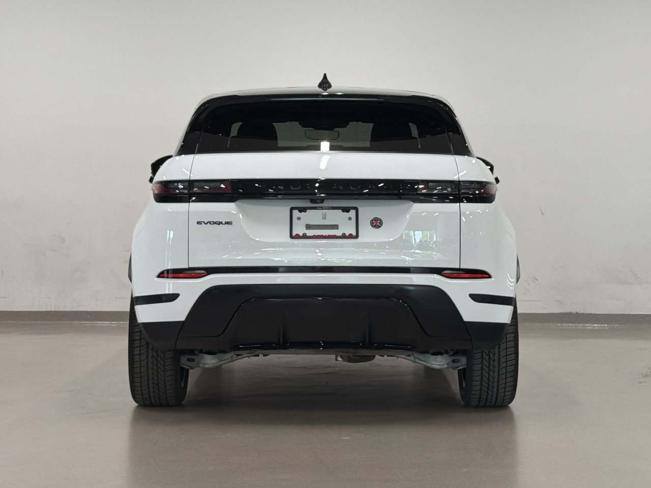 2024 Land Rover Range Rover Evoque P250 S-8