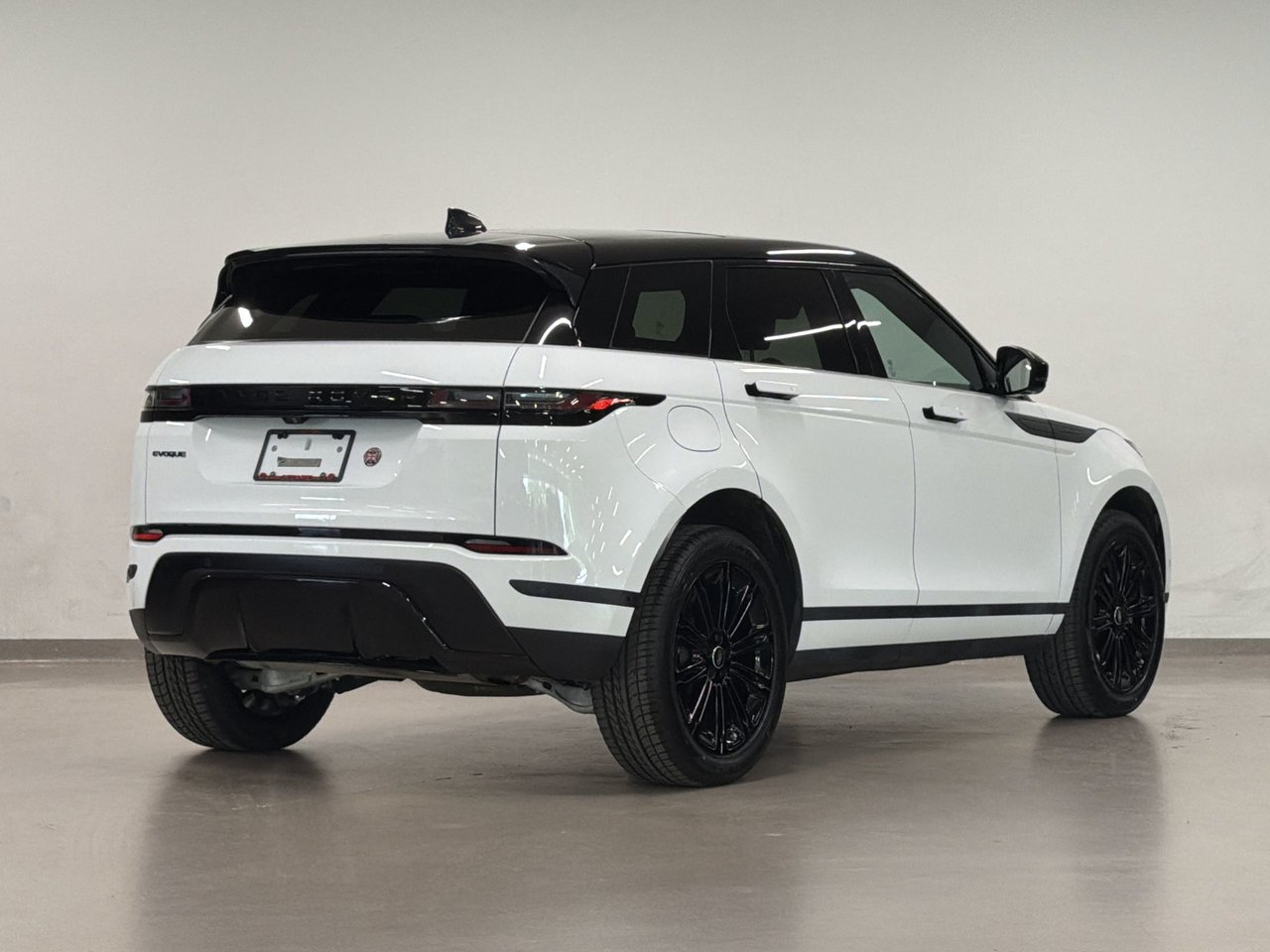 2024 Land Rover Range Rover Evoque P250 S-9