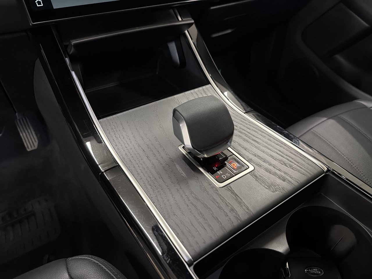 2025 Land Rover Range Rover Evoque P250 S-20