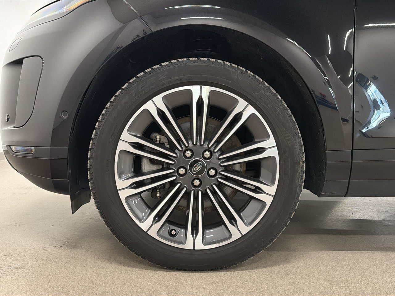 2025 Land Rover Range Rover Evoque P250 S-26