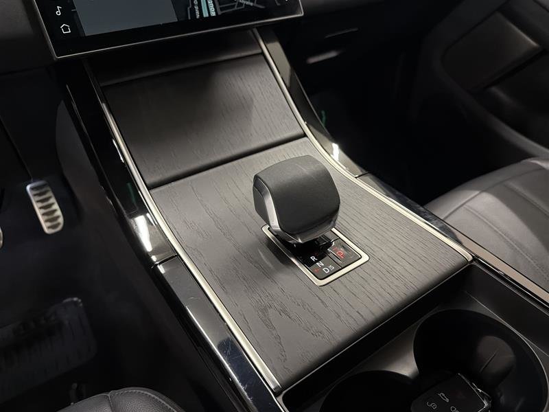 2025 Land Rover Range Rover Evoque P250 Dynamic SE-10