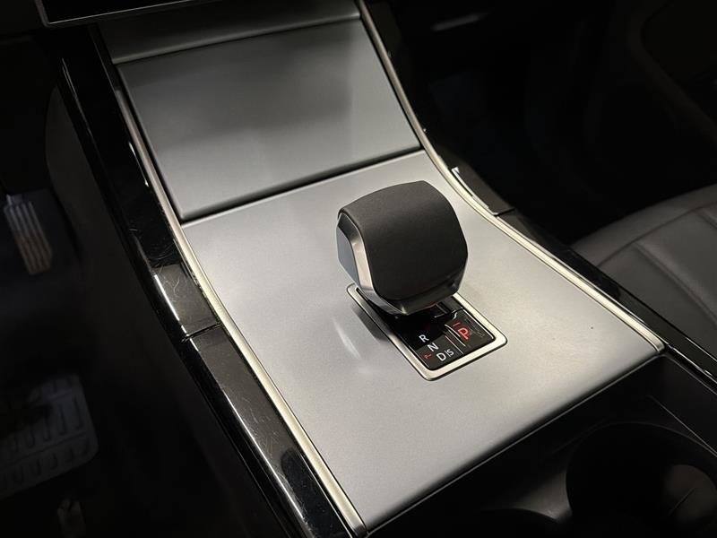 2025 Land Rover Range Rover Evoque P250 S-8