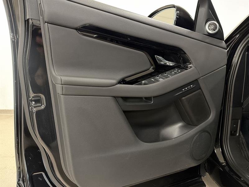 2025 Land Rover Range Rover Evoque P250 S-6