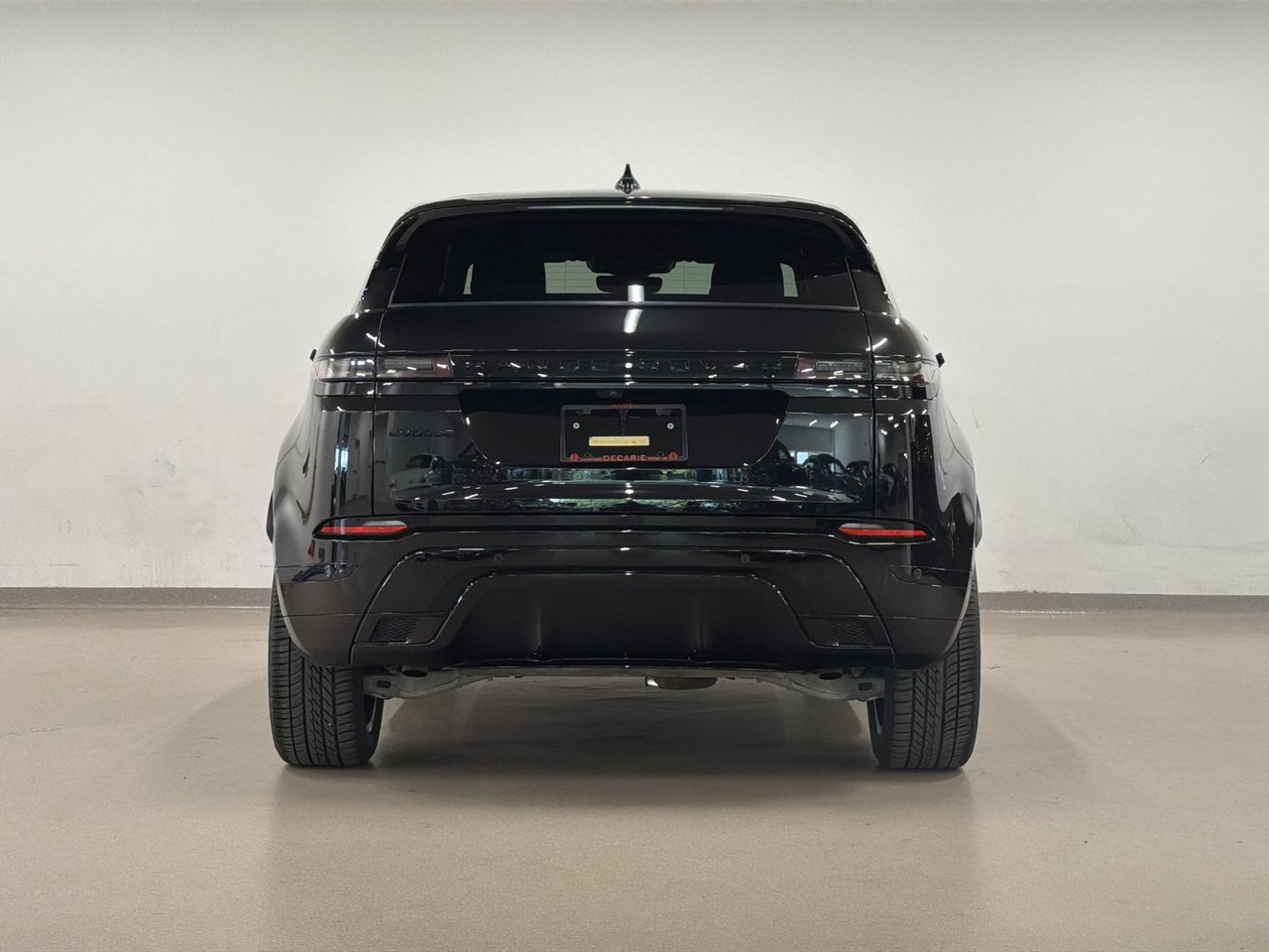 2025 Land Rover Range Rover Evoque P250 Dynamic SE-6