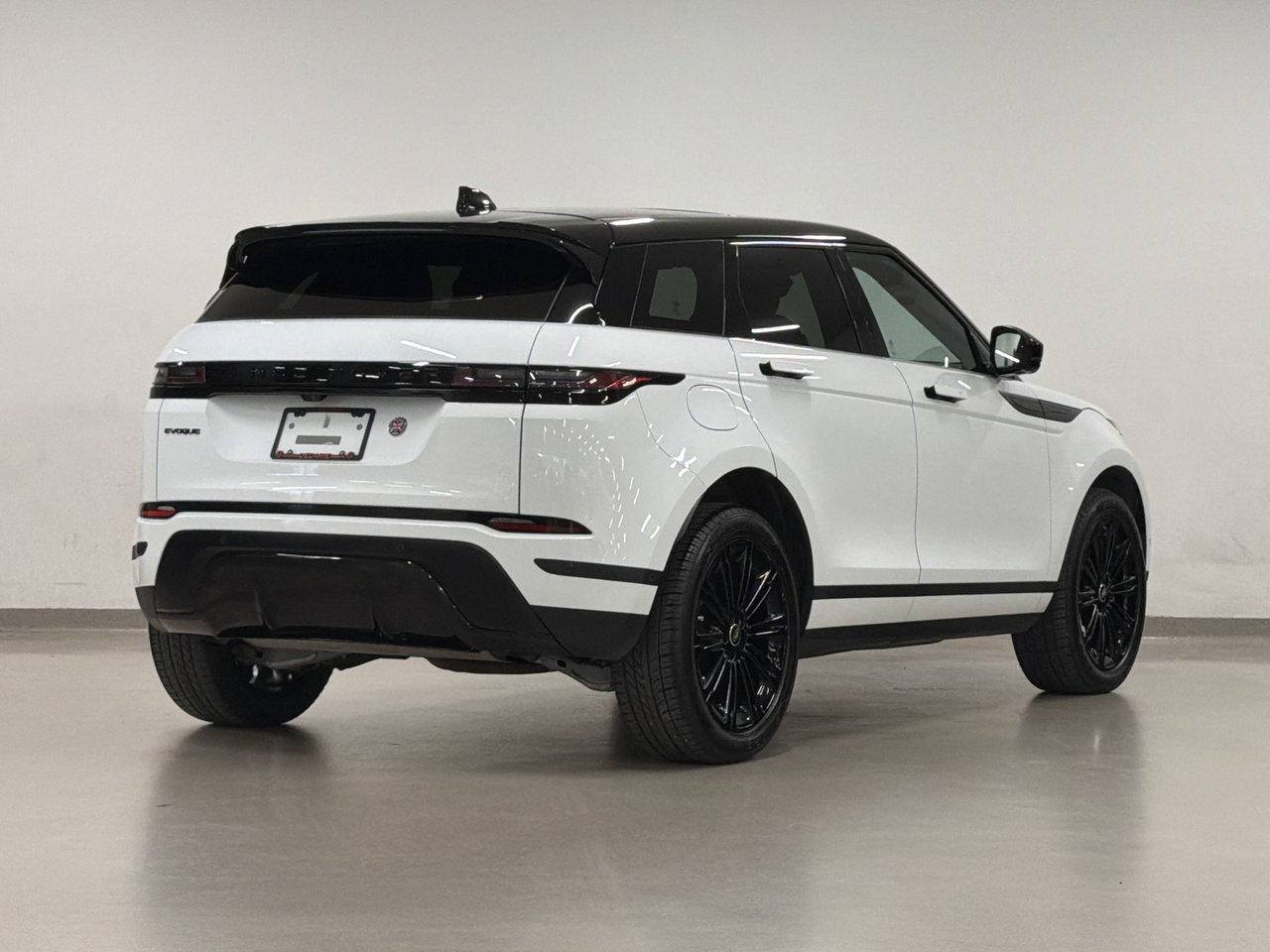 2025 Land Rover Range Rover Evoque P250 S-9