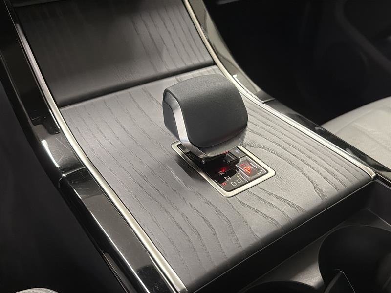 2025 Land Rover Range Rover Evoque P250 S-11