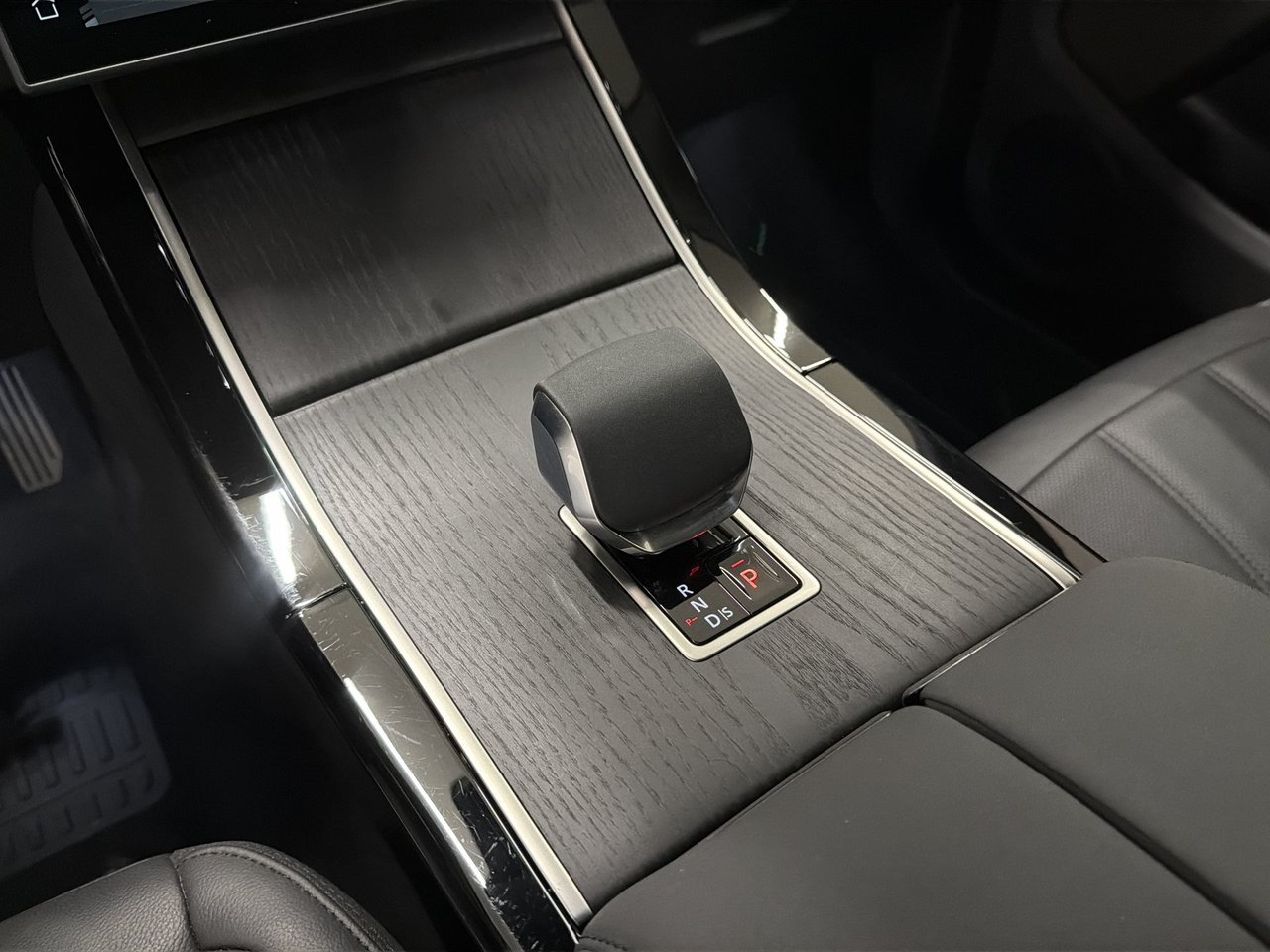 Land Rover Range Rover Evoque P250 S *Ltd Avail* 2026-24