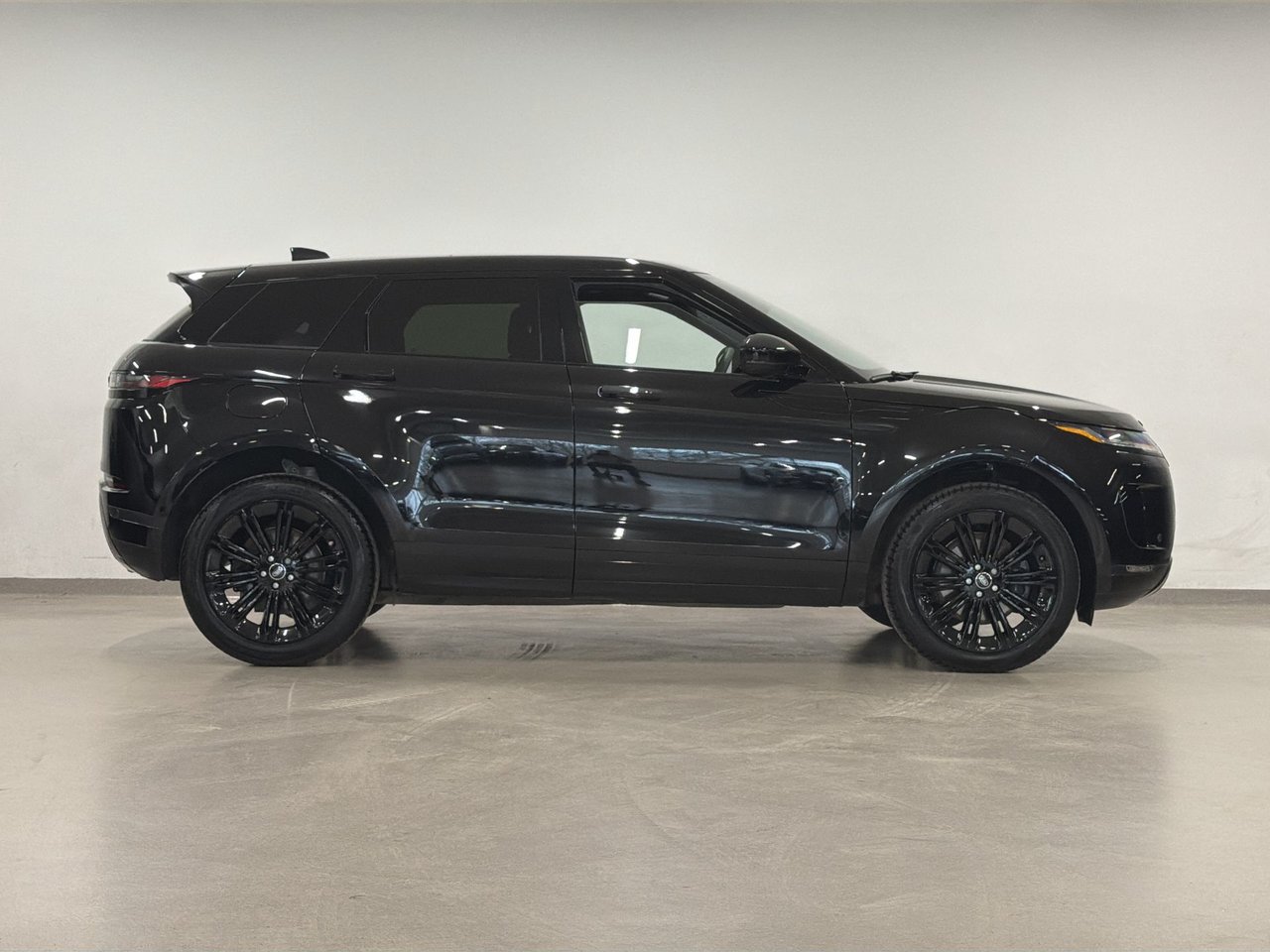 Land Rover Range Rover Evoque P250 S *Ltd Avail* 2026-10