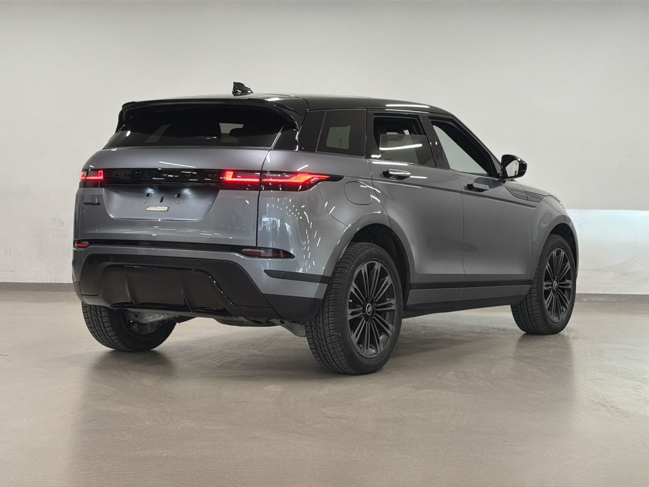 Land Rover Range Rover Evoque P250 S *Ltd Avail* 2026-9