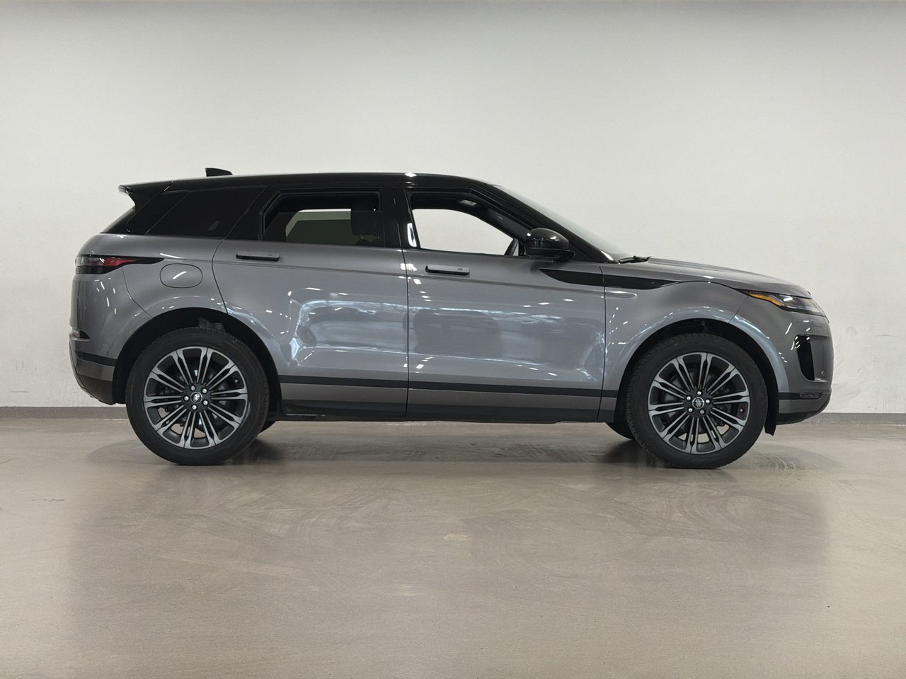 Land Rover Range Rover Evoque P250 S *Ltd Avail* 2026-10