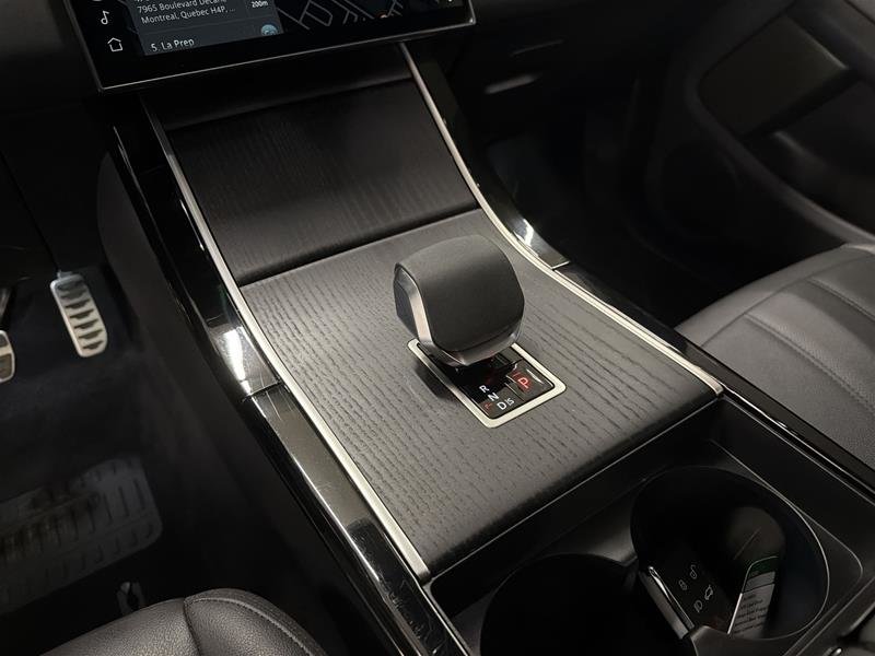 2026 Land Rover Range Rover Evoque P250 Dynamic SE *Ltd Avail*-12