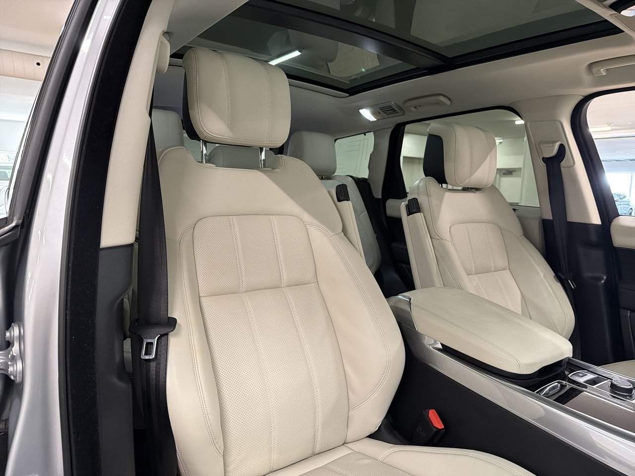 2022 Land Rover Range Rover Sport P360 HSE Silver-24