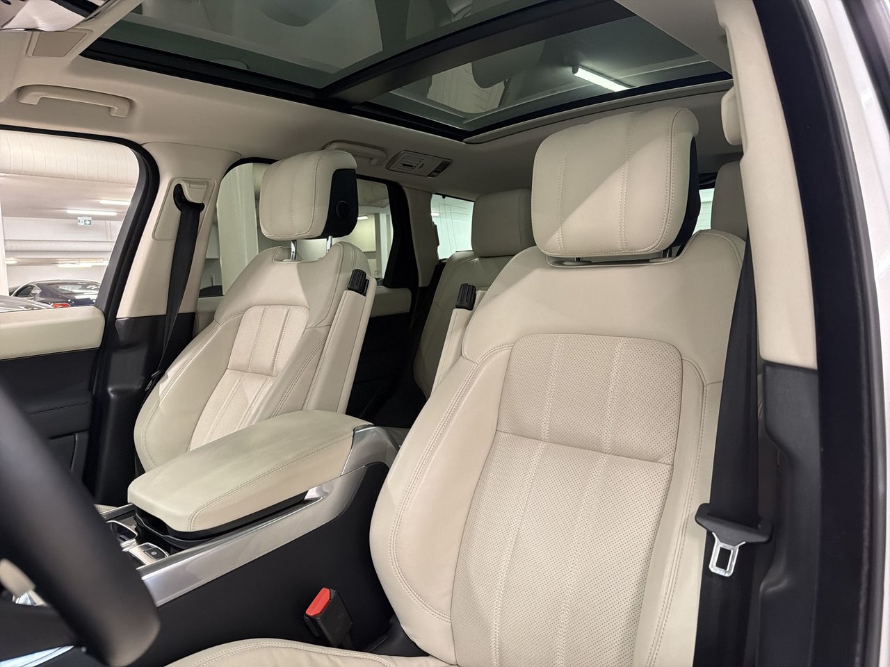 2022 Land Rover Range Rover Sport P360 HSE Silver-15