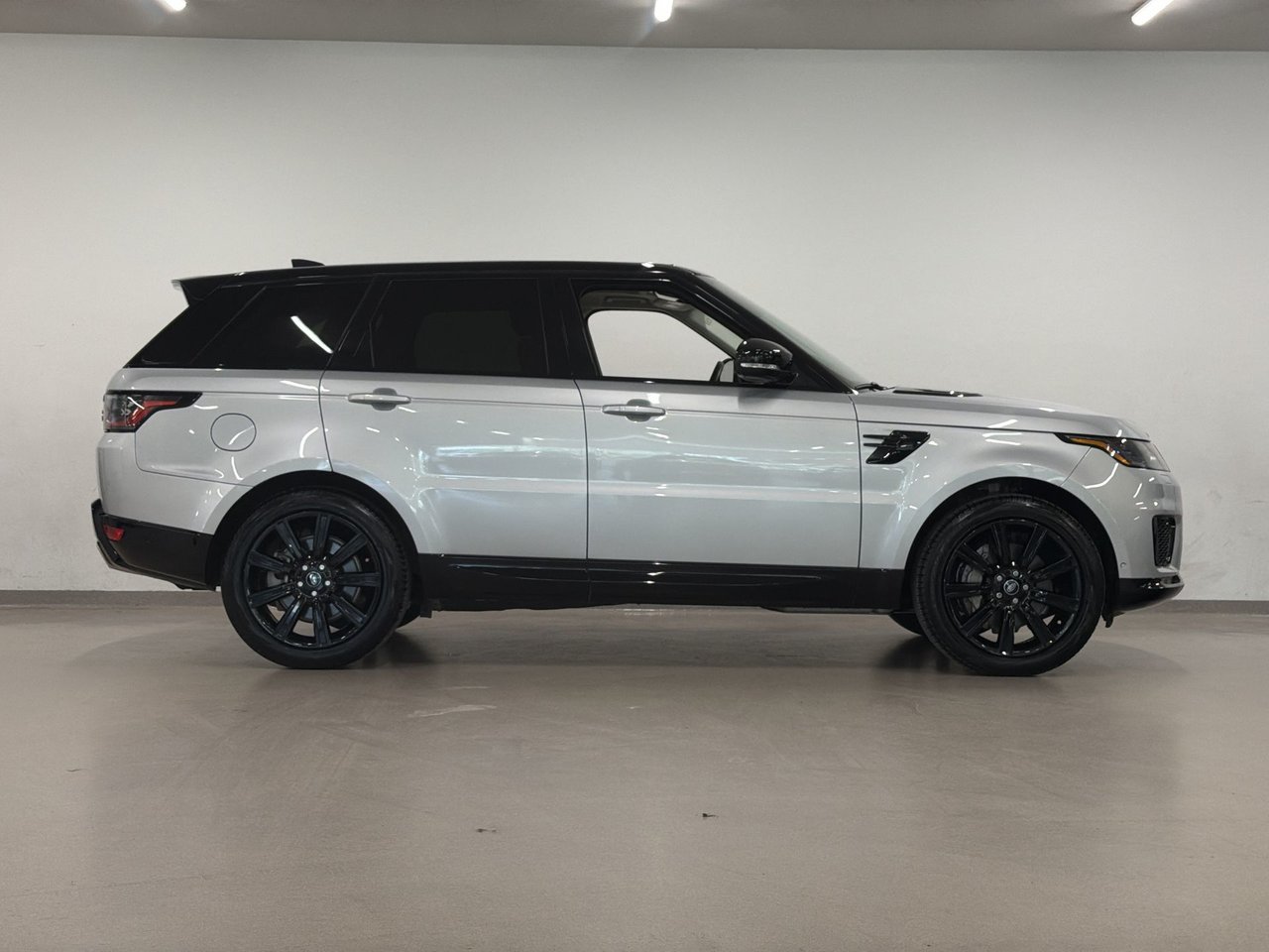 2022 Land Rover Range Rover Sport P360 HSE Silver-10