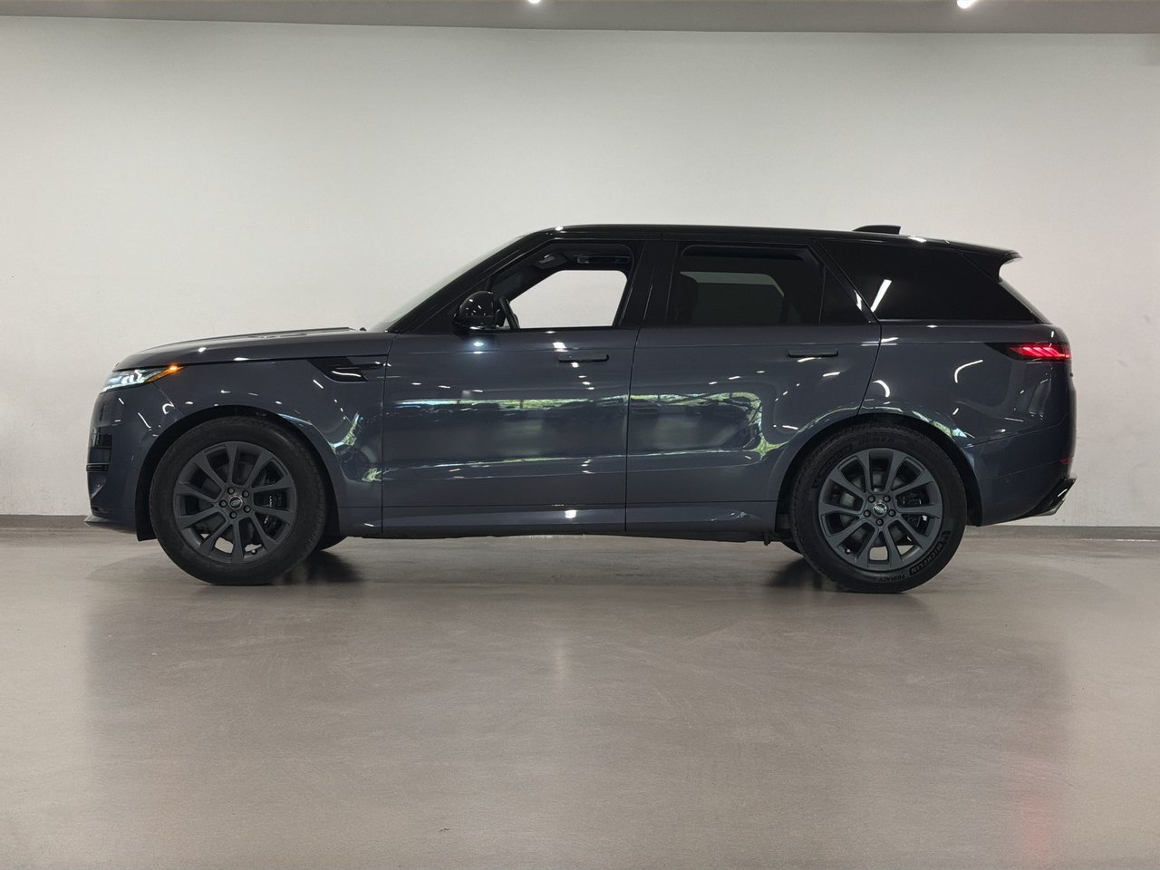 Land Rover Range Rover Sport P400 Dynamic SE 2024-10
