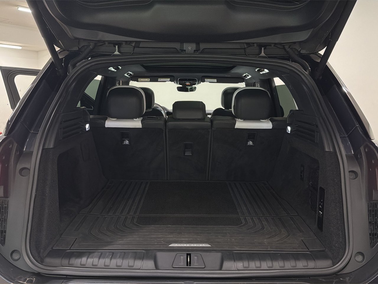 Land Rover Range Rover Sport P400 Dynamic SE 2024-22