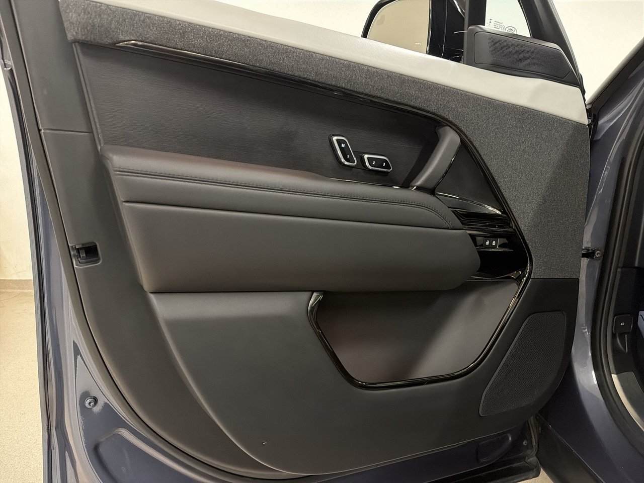 2024 Land Rover Range Rover Sport P400 Dynamic SE-18