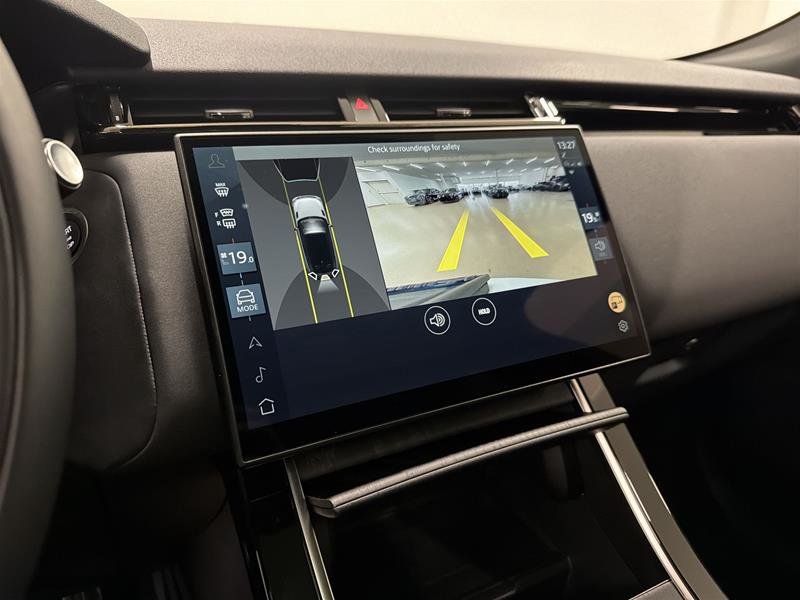 2025 Land Rover Range Rover Velar P250 Dynamic SE-10
