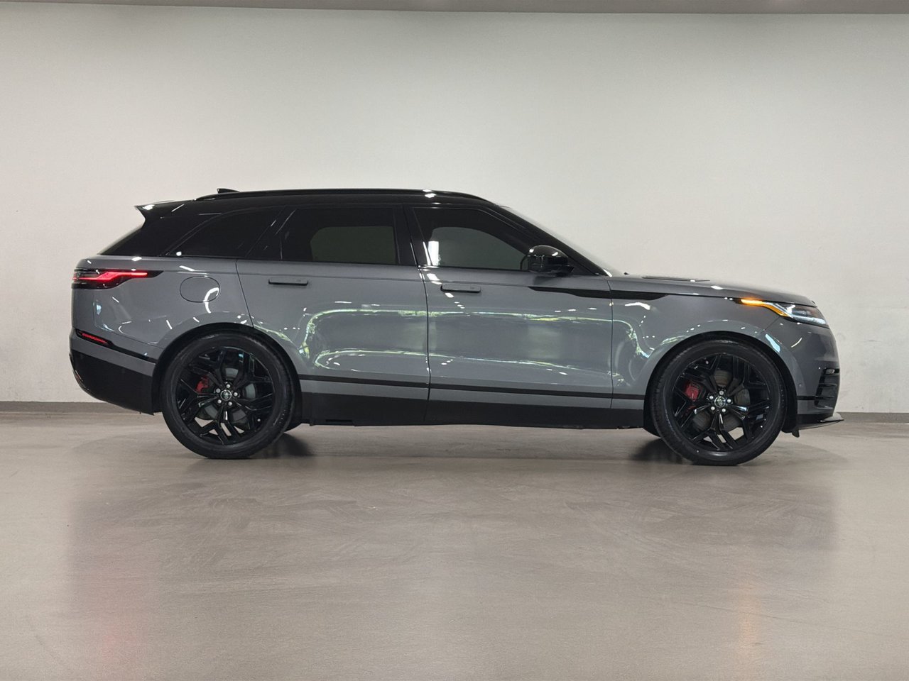 Land Rover Range Rover Velar P340 Dynamic SE 2025-9
