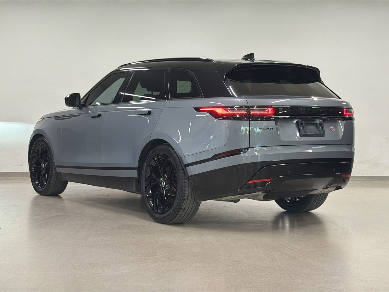 Land Rover Range Rover Velar P340 Dynamic SE 2025-12